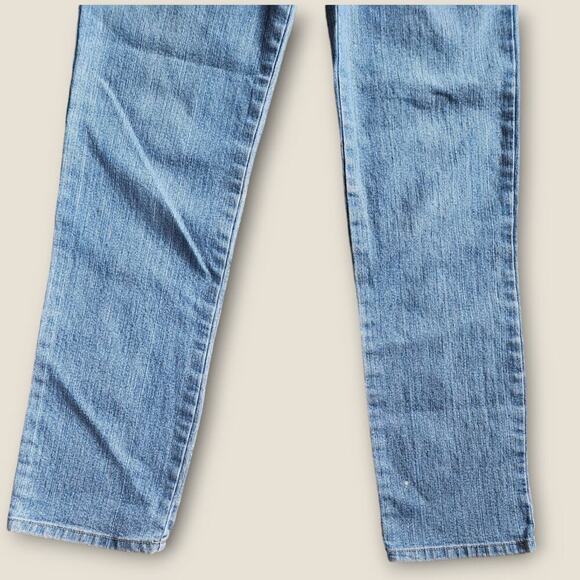 Gloria Vanderbilt Women's Straight Leg Midrise Amanda Jeans Sz 8p *Flaws* - Picture 5 of 10